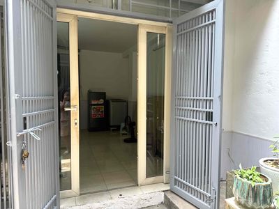 cho thuê nhà 2 tầng
