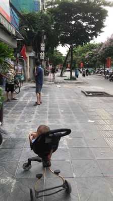 gia đình tôi cần cho thuê cửa hàng kinh doanh, mặt tiền 4,5 met