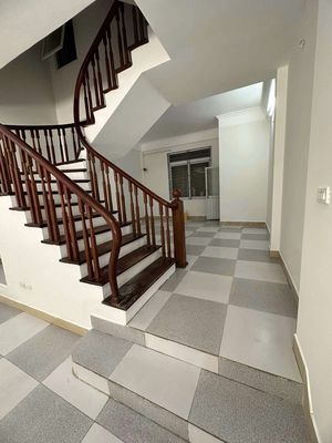 CHO THUÊ NHÀ NGUYÊN CĂN LÊ TRỌNG TẤN THANH XUÂN 70M2 5 TẦNG
