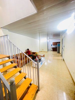 Nhà rộng 60m2 3 ngủ ở ngõ 401 Nguyễn Khang nhà mới giá 12tr ở gia đình