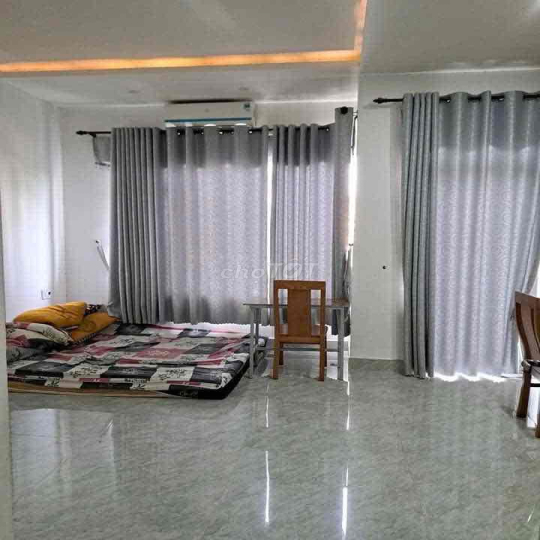 cho thuê nhà 3 tầng hòa xuân. sát đường nguyễn phước lan