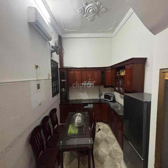 Cho thuê nhà ngõ Hào Nam- Đống Đa- DT 43m2 x4 tầng