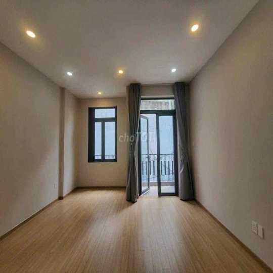 CHO THUÊ NHÀ MỚI – 1 TRỆT 2 LẦU – Sát ĐỖ XUÂN HỢP