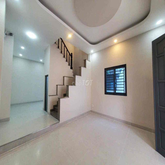 CHO THUÊ NHÀ MỚI – 1 TRỆT 2 LẦU – Sát ĐỖ XUÂN HỢP