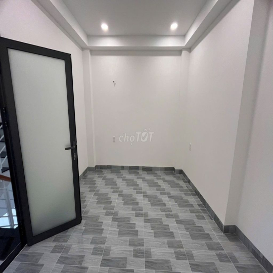 Hẻm 35/2a Trần Quý q11 4x12m 3T 5pn nhà mới