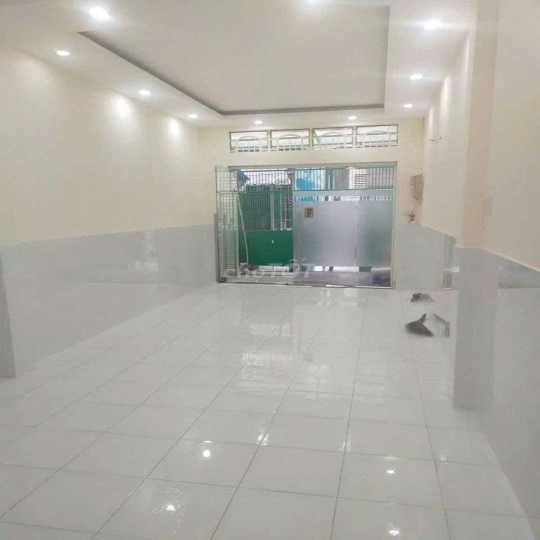 Cho Thuê Gấp 166/1H Tô Hiến Thành, Q10 ngay ngã tư Hồ Bá Kiện Giá 15Tr