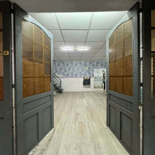 Nhà góc 2MT tiện buôn bán giá cực tốt