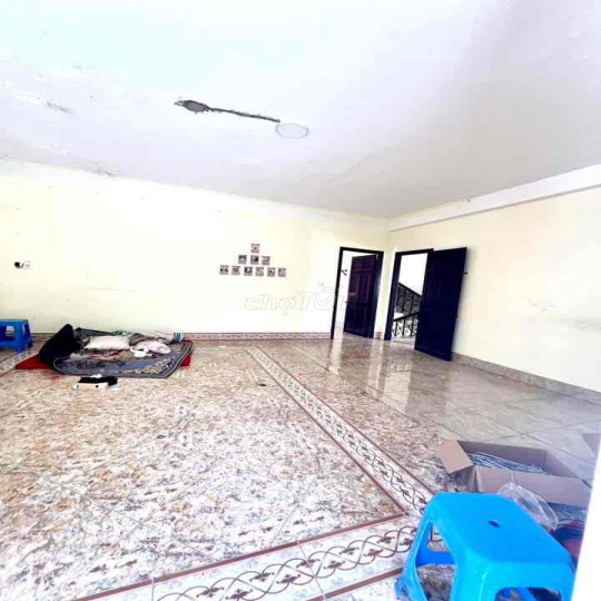 Cho Thuê Biệt Thự DT 600m2 1Trệt 2Lầu 3Pn 4Wc Rộng Rải Hợp Ở Làm Kho