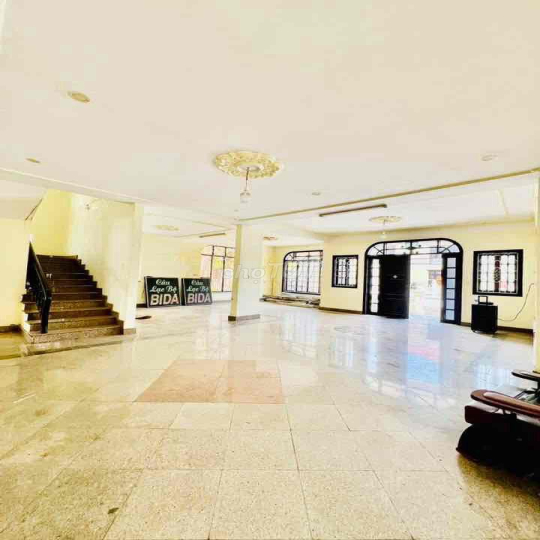 Cho Thuê Biệt Thự DT 600m2 1Trệt 2Lầu 3Pn 4Wc Rộng Rải Hợp Ở Làm Kho