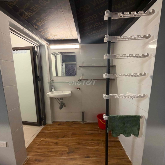 chính chủ cho thuê nhà tại ngõ 32 đường bưởi, 18m2 có thêm 8m2 gác xep