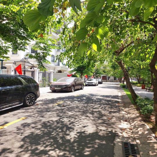 CHO THUÊ MẶT BẰNG 100M2 - KHU ĐẢO KIM CƯƠNG – QUẬN 2