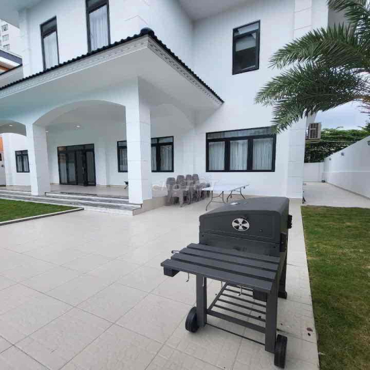 CHO THUÊ VILLA SIÊU ĐẸP – ĐẲNG CẤP THẢO ĐIỀN, QUẬN 2 🔥