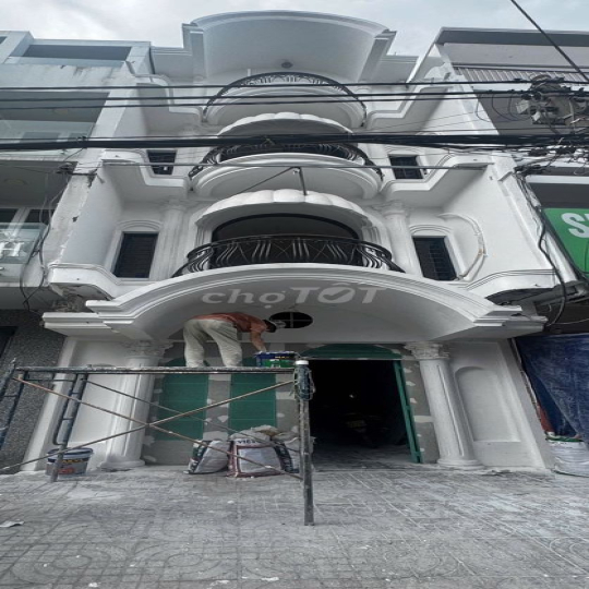 🔥CHO THUÊ CHDV MỚI – TÒA NHÀ VIETTEL 5P\’ - RỘNG 40m2 - BAN CÔNG THOÁNG