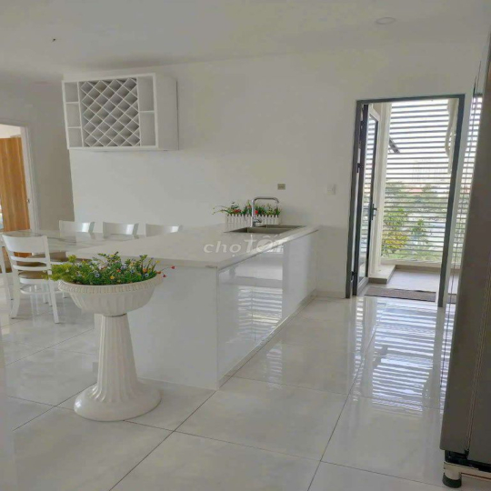 Cho thuê căn góc 3PN, 2WC, view sông tại D'lusso, Đ. Nguyễn Thị Định