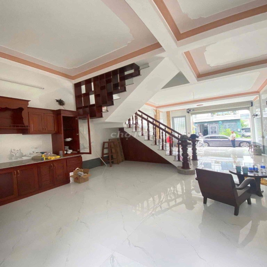 Nhà 2 lầu +sân thượng rộng KDC Nam Long