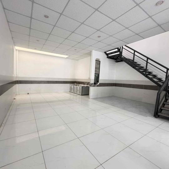 Nhà trục chính KDC Nam Long - Thuận tiện kinh doanh