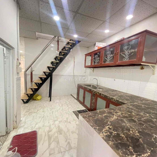 Nhà 2pn 2 máy lạnh Hẻm Nguyễn Văn Cừ