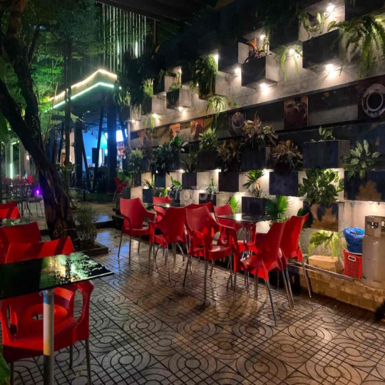 Cho Thuê Lô Góc Quán Cafe có sẳn nhà trệt 2 lầu 3 PN chợ Phú mỹ