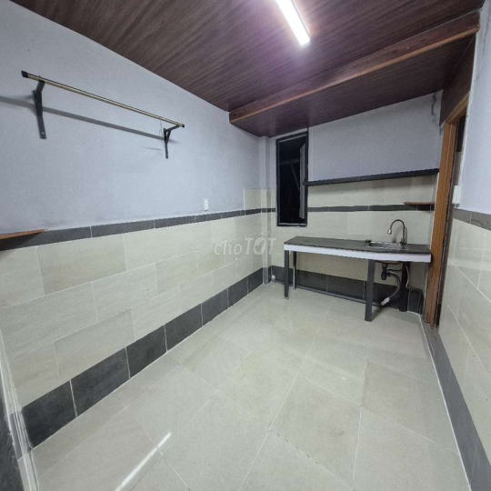 Phòng trọ cao cấp Nguyễn Thị Tú, đối diện KCN VL