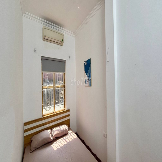 Cho thuê nhà riêng tại phố Trần Cung, 37m2, 4 tầng, 3 mặt thoáng