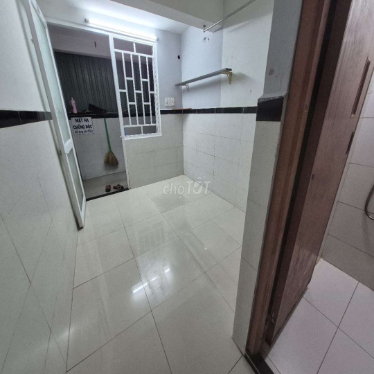 Phòng trọ cao cấp Nguyễn Thị Tú, đối diện KCN VL