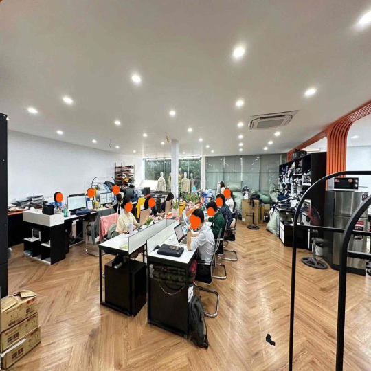 Cho thuê văn phòng tại Xã Đàn 250m2 giá 45t ví trí cực kì thuận tiện