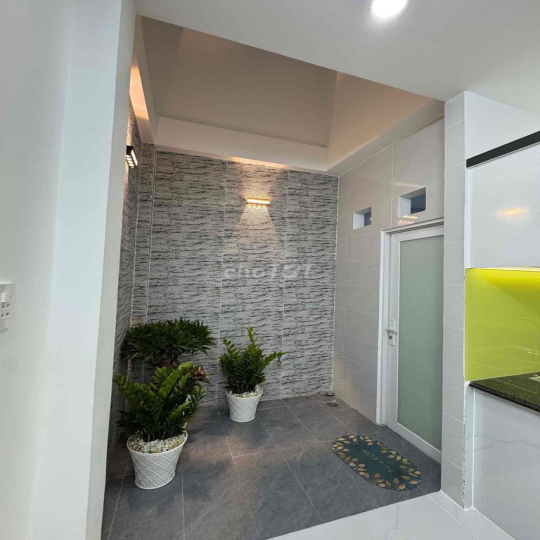 🏡CHO THUÊ NHÀ PHỐ LIỀN KỀ HẺM 8M  :GIÁ 18tr🍓4pn 5vc + sân thượng