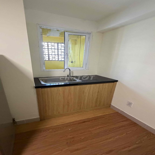 Cho thuê CHDV full nội thất mặt tiền Hoa Sữa Phú Nhuận.