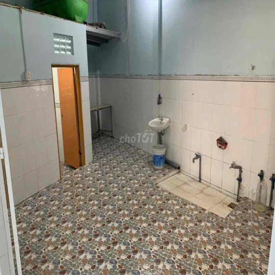 Cho thuê nhà mặt tiền 5x30m 1phòng gần Chợ Cầu Ván phù hợp kinh doanh