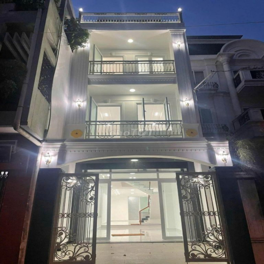 NHÀ HOT ! Cho thuê nhà 339D Lê Văn Sỹ, Q3. DTSD 350m2