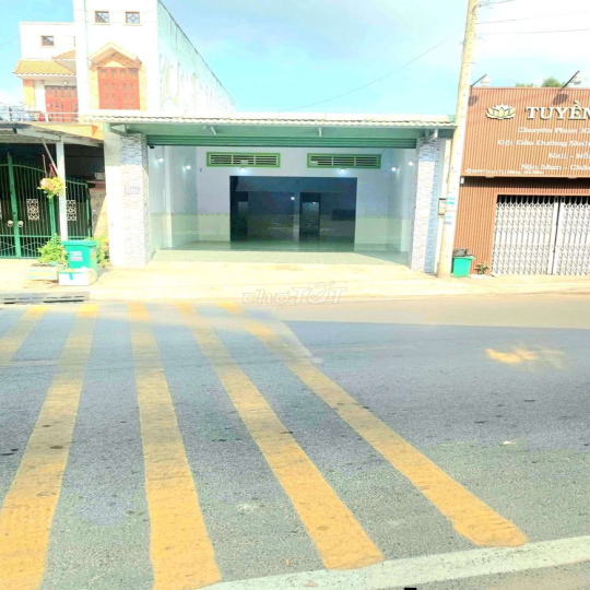 mặt tiền đường nhựa lớn Trịnh Thị miếng DT 8x25 cho thuê lâu dài