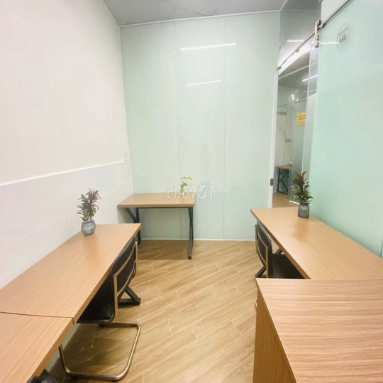 Văn phòng cho thuê tại  Bình Thạnh với sẵn nội thất, lễ tân, phòng họp