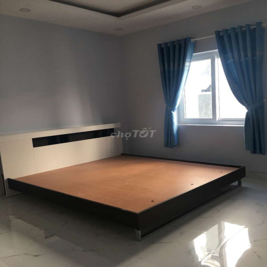 Nhà 1 trệt 2 lầu khu dân cư Valencia giá 10 triệu đầy đủ nội thất