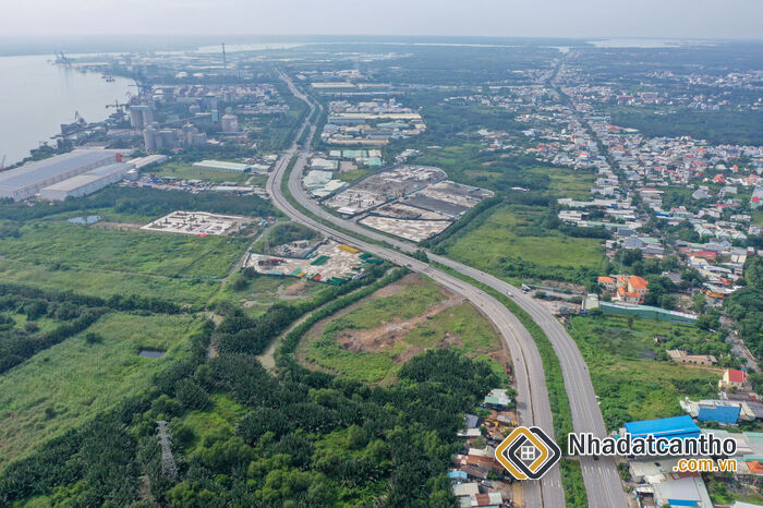 Đất nền giảm giá chưa từng có, thu nhập 25 triệu vẫn không được mua nhà xã hội?