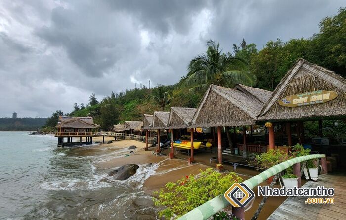 Xử phạt loạt chủ công trình xây trái phép trên bán đảo Sơn Trà