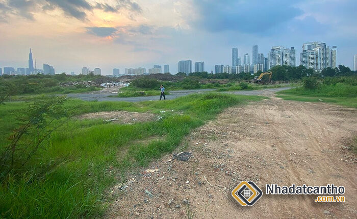 Nhà Phố, Đất Nền Mất Giá Vì Bỏ Hoang