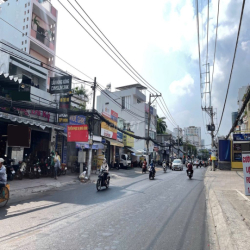 Góc 2 Mặt Tiền Đường Âu Cơ Ngay Bệnh Viện Quận Và Đại Học Văn Hiến.