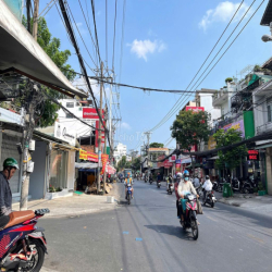 Góc 2 Mặt Tiền Đường Âu Cơ Ngay Bệnh Viện Quận Và Đại Học Văn Hiến.