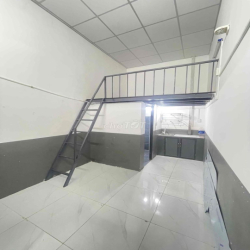 Phòng trọ gác cao M8 gần Đình Phong Phú - Ngã tư Thủ Đức.