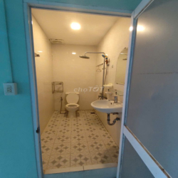 Nhà 5 triệu 2 phòng ngủ Phạm Ngọc Hưng