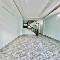 Cho Thuê Nhà Mới Xây DT 180m2 1Trệt 2Lầu 3Pn 4Wc Gần Chợ Vườn Lài