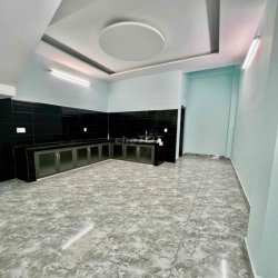 Cho Thuê Nhà Mới Xây DT 180m2 1Trệt 2Lầu 3Pn 4Wc Gần Chợ Vườn Lài