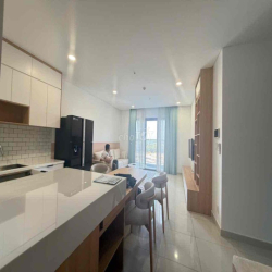 Căn Hộ cao cấp, căn góc 2 mặt tiền 2pn view hồ bơi, công viên tầng 10