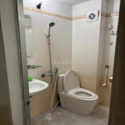 thuê nhà số 3 ngõ 167 phố đồng cổ 37 m5 tầng mỗi tầng 2 phòng