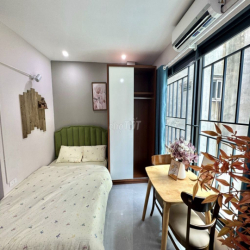 CHO THUÊ CĂN HỘ STUDIO BAN CÔNG NẰM NGAY QUẦN NGỰA, VĂN CAO - BA ĐÌNH