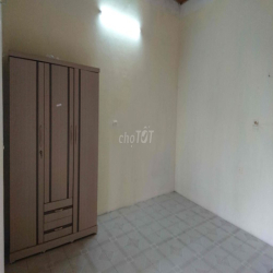 Cho thuê tập thể P16 Thuỵ Khuê
