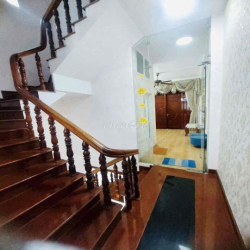 ✅Nhà thuê Mặt tiền đường Tám Danh, xây 5 tầng mới đẹp