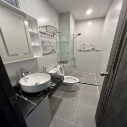 MẶT TIỀN 90 HOA LAN PHÚ NHUẬN, 4X16M, 5 TẦNG 38TR/THÁNG