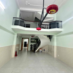 Phòng Tầng lửng