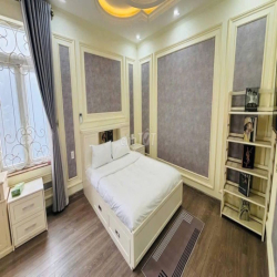 ✨CHO THUÊ BIỆT THỰ GÓC 2 MẶT TIỀN NGUYỄN Ư DĨ, QUẬN 2 DT 800M2